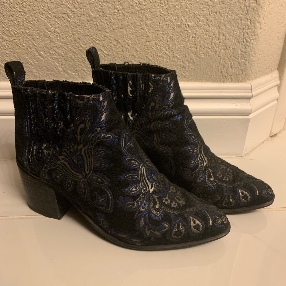 Jeffrey Campbell Boots witH silk threaded pattern